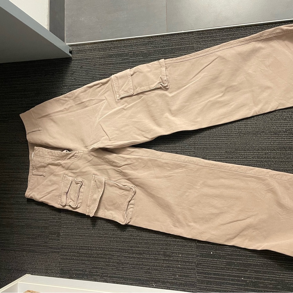 Aritzia Wilfred Tan Straight/ Wide Leg Picture Cargo Pants